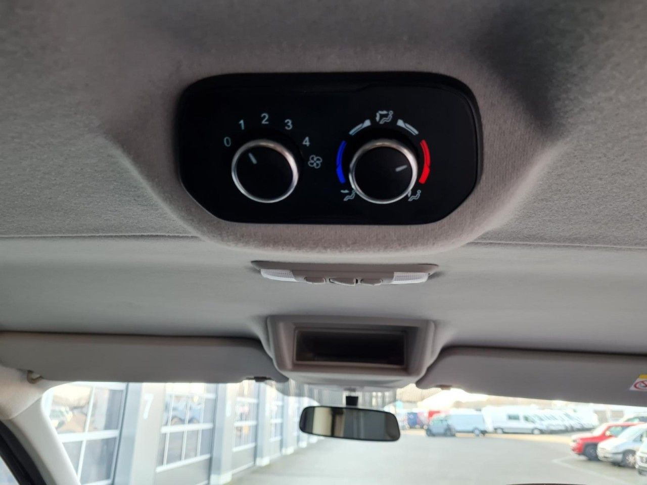 Furgoneta de pasajeros Ford Transit Custom Kombi 320 L2 Trend 9 Sitze KLIMA: foto 19