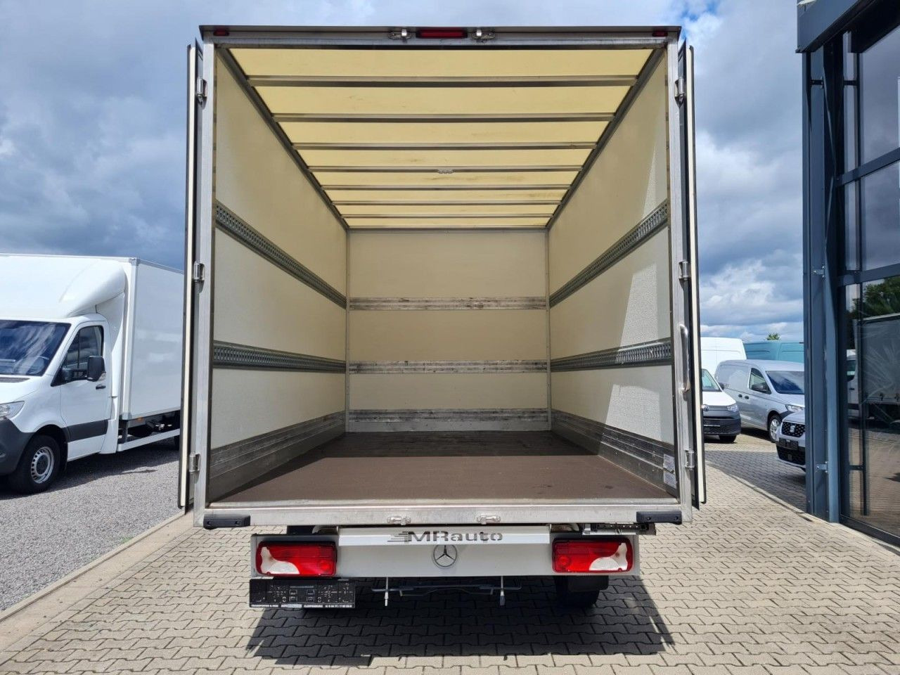 Mercedes-Benz Sprinter 315 CDI Koffer RWD KLIMA TEMPOMAT RWD - Furgoneta caja cerrada: foto 5 Mercedes-Benz Sprinter 315 CDI Koffer RWD KLIMA TEMPOMAT RWD - Furgoneta caja cerrada: foto 5