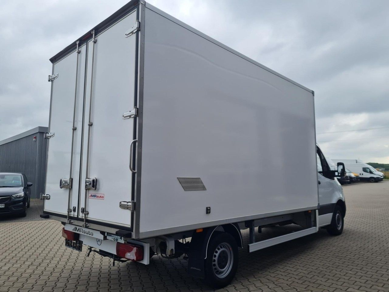 Mercedes-Benz Sprinter 315 CDI Koffer RWD KLIMA TEMPOMAT RWD - Furgoneta caja cerrada: foto 4 Mercedes-Benz Sprinter 315 CDI Koffer RWD KLIMA TEMPOMAT RWD - Furgoneta caja cerrada: foto 4