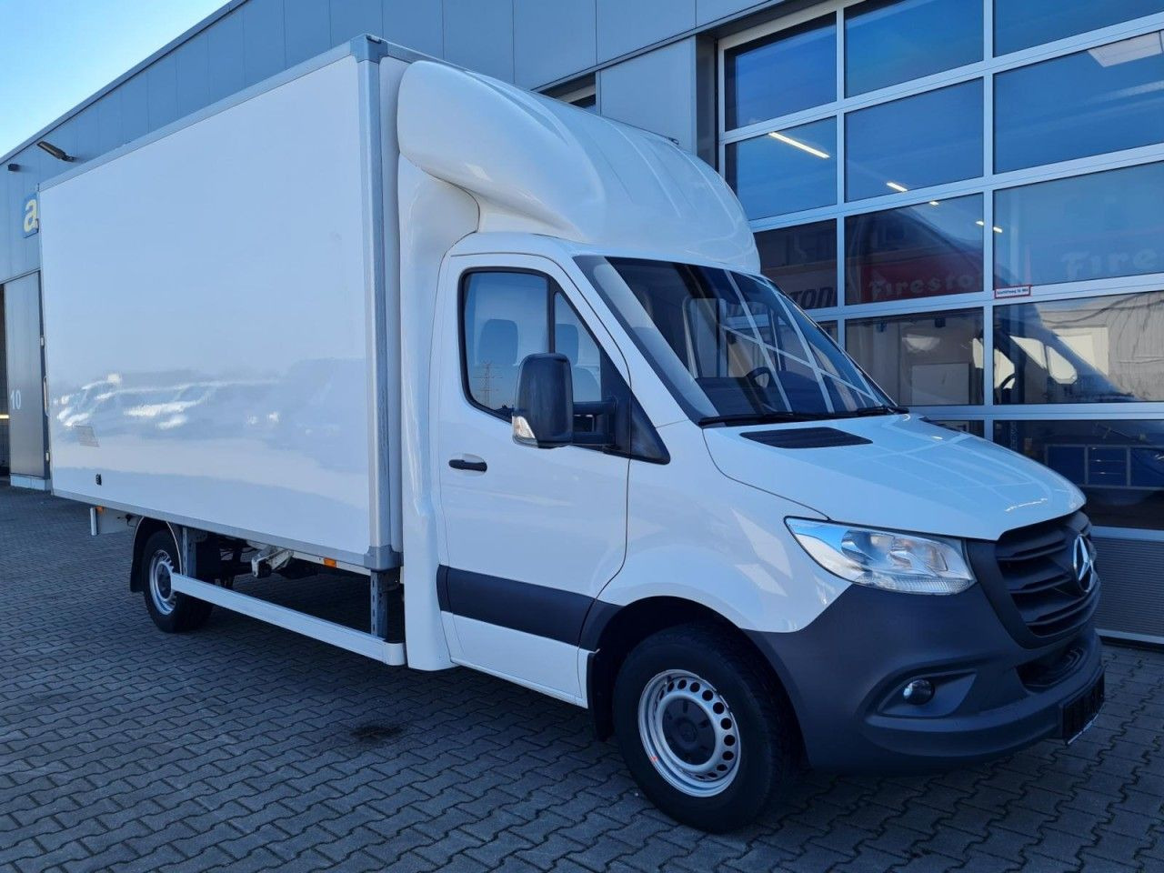 Mercedes-Benz Sprinter 315 RWD Möbel Koffer LBW KLIMA TEMPOMAT - Furgoneta caja cerrada: foto 3 Mercedes-Benz Sprinter 315 RWD Möbel Koffer LBW KLIMA TEMPOMAT - Furgoneta caja cerrada: foto 3