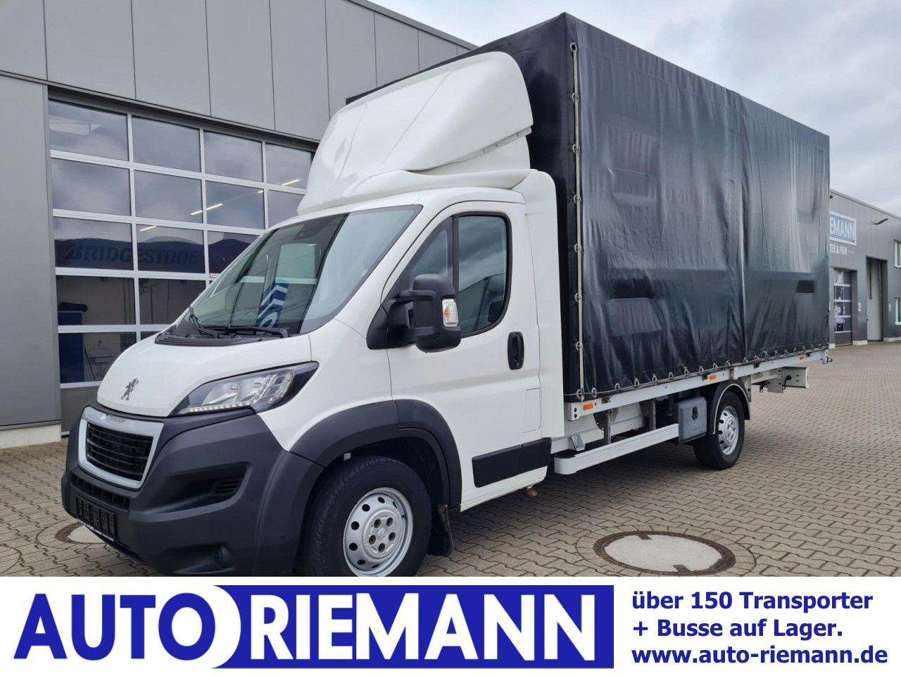 Peugeot Boxer 3,5t Pritsche Plane 2.2 HDi L4 435 - Furgoneta con lona: foto 1 Peugeot Boxer 3,5t Pritsche Plane 2.2 HDi L4 435 - Furgoneta con lona: foto 1