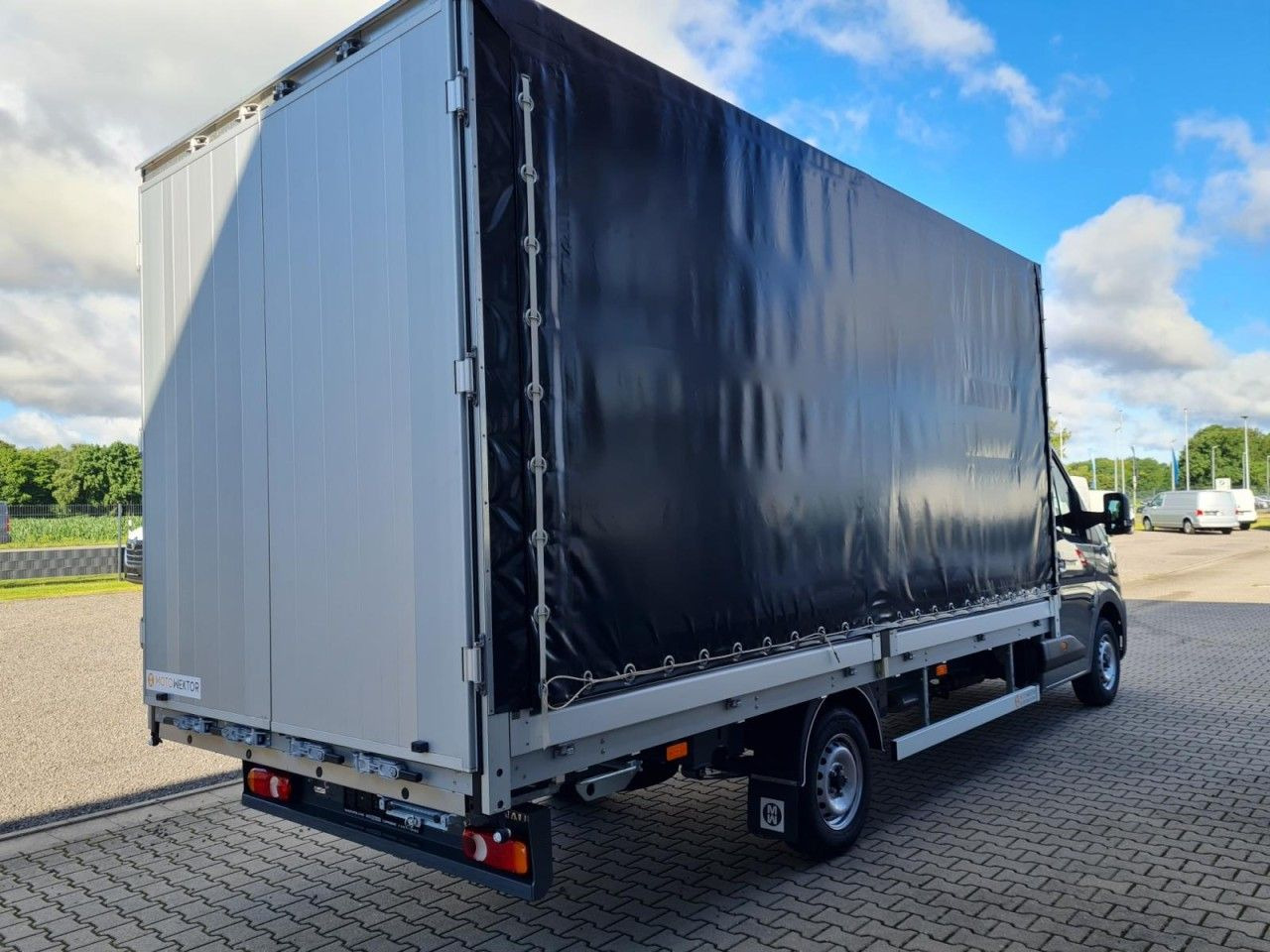 Renault Master 35 Pritsche Schiebe Plane dCi 170 Navi Ap - Furgoneta con lona: foto 5 Renault Master 35 Pritsche Schiebe Plane dCi 170 Navi Ap - Furgoneta con lona: foto 5