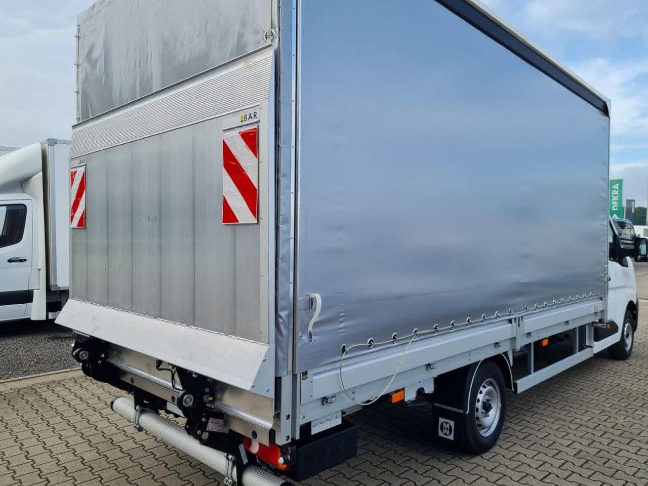Renault Master Pritsche Schiebe Plane LBW 10 Pal. Luftfe - Furgoneta con lona: foto 4 Renault Master Pritsche Schiebe Plane LBW 10 Pal. Luftfe - Furgoneta con lona: foto 4