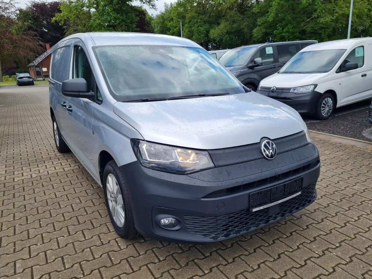 Volkswagen Caddy Cargo Maxi 2.0 TDI NAVI PDC KLIMA Alufelge - Furgoneta pequeña: foto 2 Volkswagen Caddy Cargo Maxi 2.0 TDI NAVI PDC KLIMA Alufelge - Furgoneta pequeña: foto 2