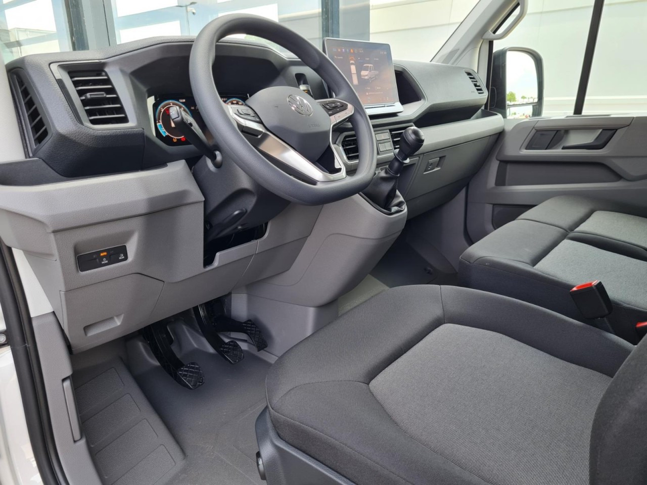 Volkswagen Crafter 35 Doka TDI MR LED KLIMA - Furgoneta caja abierta, Furgoneta combi: foto 4 Volkswagen Crafter 35 Doka TDI MR LED KLIMA - Furgoneta caja abierta, Furgoneta combi: foto 4