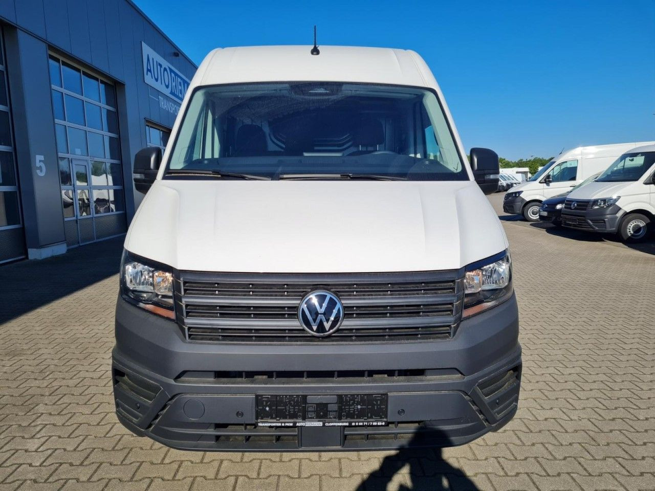 Volkswagen Crafter 35 Kasten MR Hoch 4 Motion DSG KLIMA TEM Volkswagen Crafter 35 Kasten MR Hoch 4 Motion DSG KLIMA TEM - Furgón: foto 2 Volkswagen Crafter 35 Kasten MR Hoch 4 Motion DSG KLIMA TEM Volkswagen Crafter 35 Kasten MR Hoch 4 Motion DSG KLIMA TEM - Furgón: foto 2