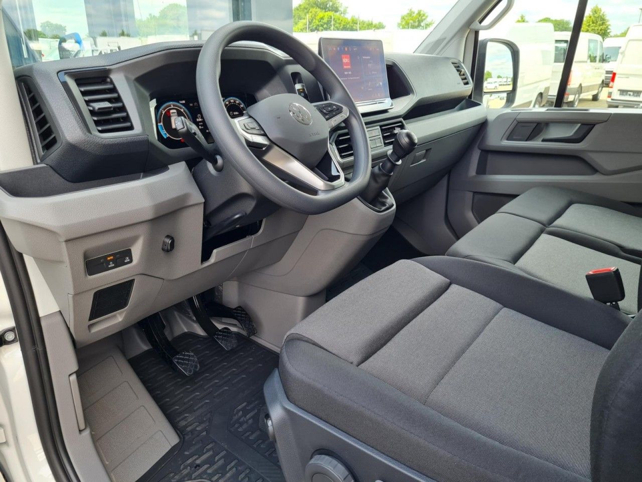 Volkswagen Crafter 35 TDI Pritsche Schiebe Plane LED TEMPOM - Furgoneta con lona: foto 3 Volkswagen Crafter 35 TDI Pritsche Schiebe Plane LED TEMPOM - Furgoneta con lona: foto 3
