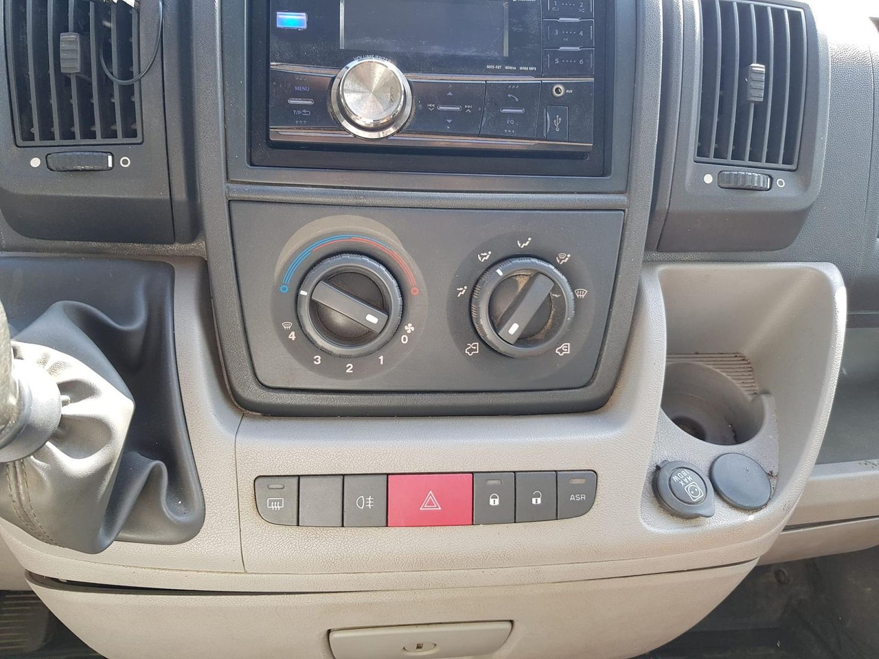 Furgoneta pequeña Fiat Ducato Kastenwagen 120 MULTIJET  Radio+AHK 88...: foto 17