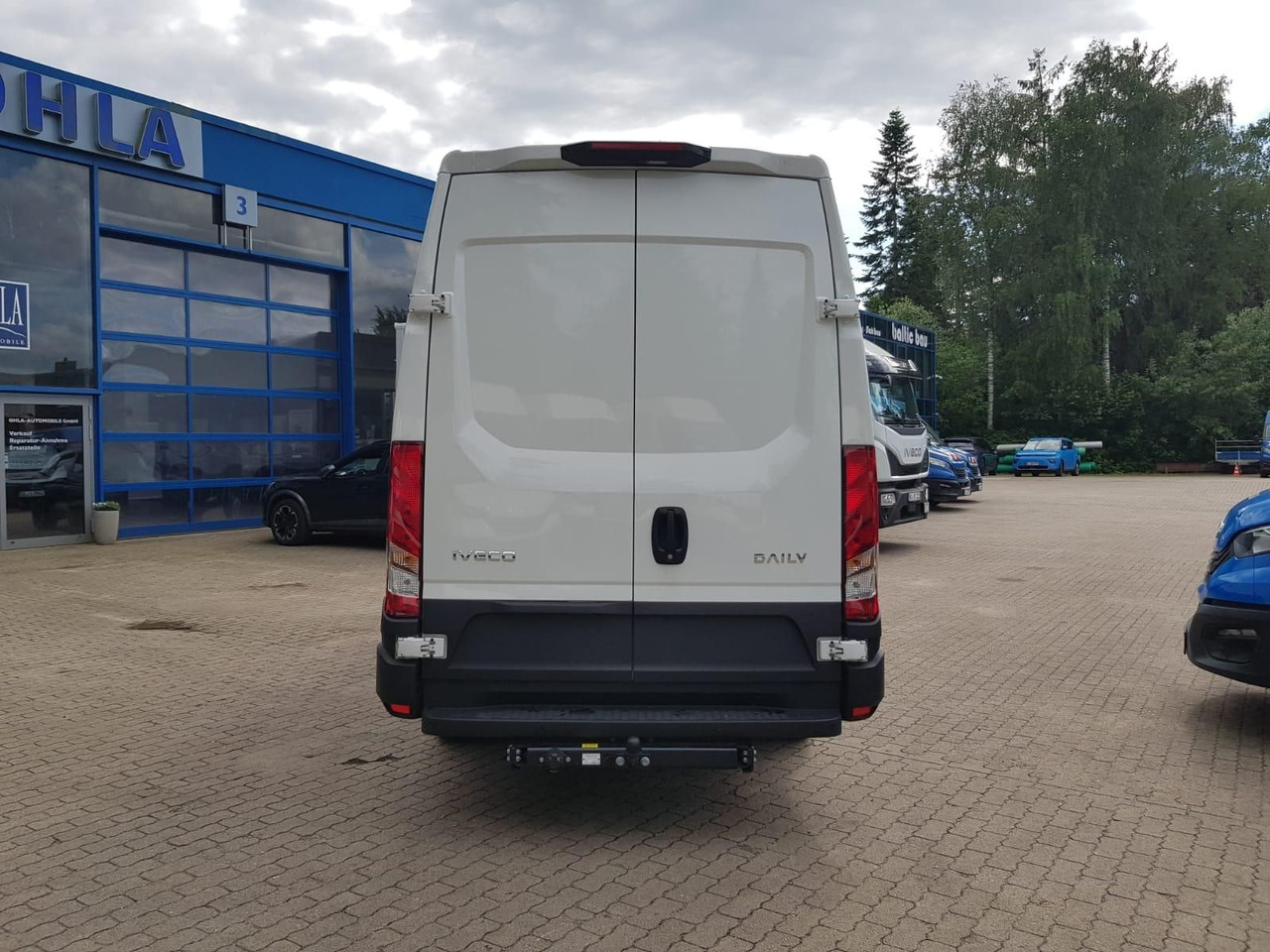 Iveco Daily 35S18HA8 V 3520L mit AHK, Rückfahrkamer... - Furgón: foto 4 Iveco Daily 35S18HA8 V 3520L mit AHK, Rückfahrkamer... - Furgón: foto 4