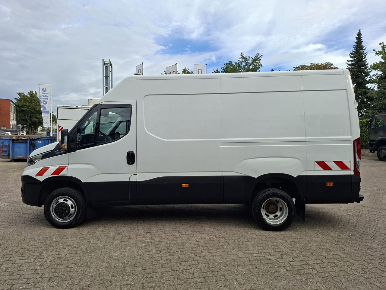 Iveco Daily 50C18HA8 V AHK, RADIO, KLIMA, 132 kW (1... - Furgoneta caja abierta: foto 2 Iveco Daily 50C18HA8 V AHK, RADIO, KLIMA, 132 kW (1... - Furgoneta caja abierta: foto 2