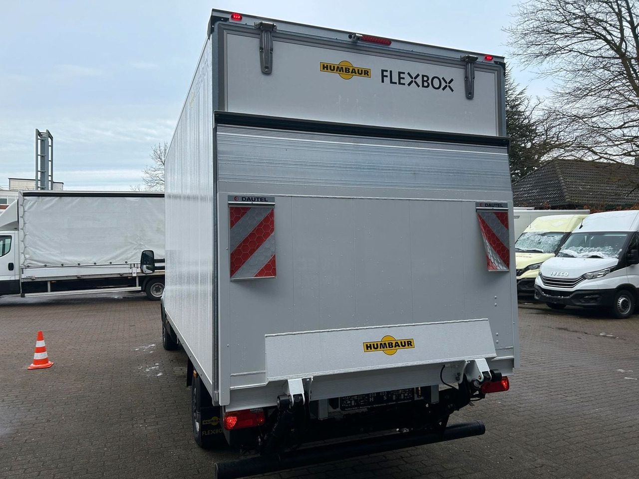 Iveco Daily Koffer 35S14H 3,0 LBW Kamera 115 kW (15... - Furgoneta caja cerrada: foto 5 Iveco Daily Koffer 35S14H 3,0 LBW Kamera 115 kW (15... - Furgoneta caja cerrada: foto 5