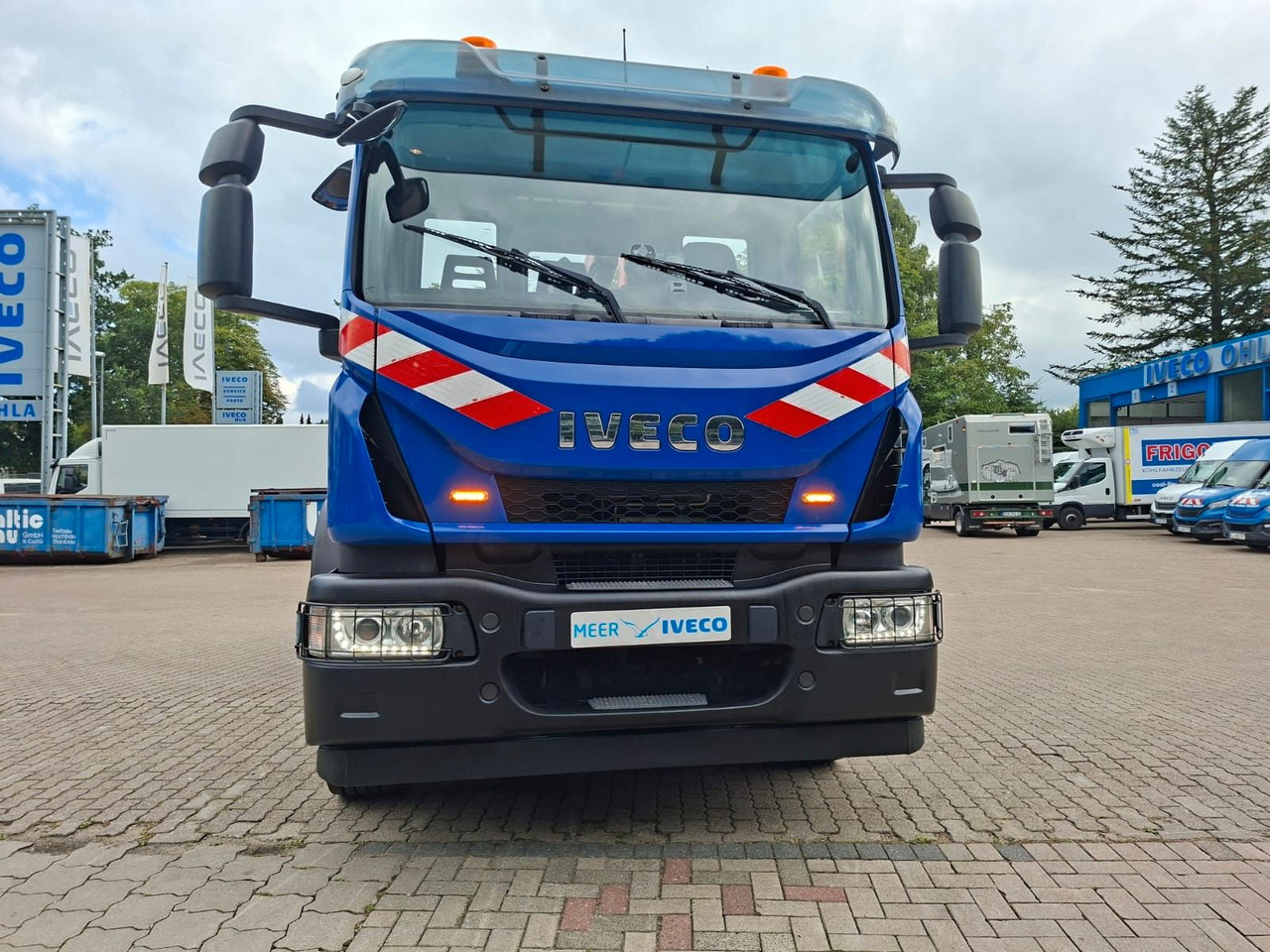 Iveco ML180E32K Meiler 3-Seitenkipper Kran 2x AHK - Camión grúa: foto 2 Iveco ML180E32K Meiler 3-Seitenkipper Kran 2x AHK - Camión grúa: foto 2