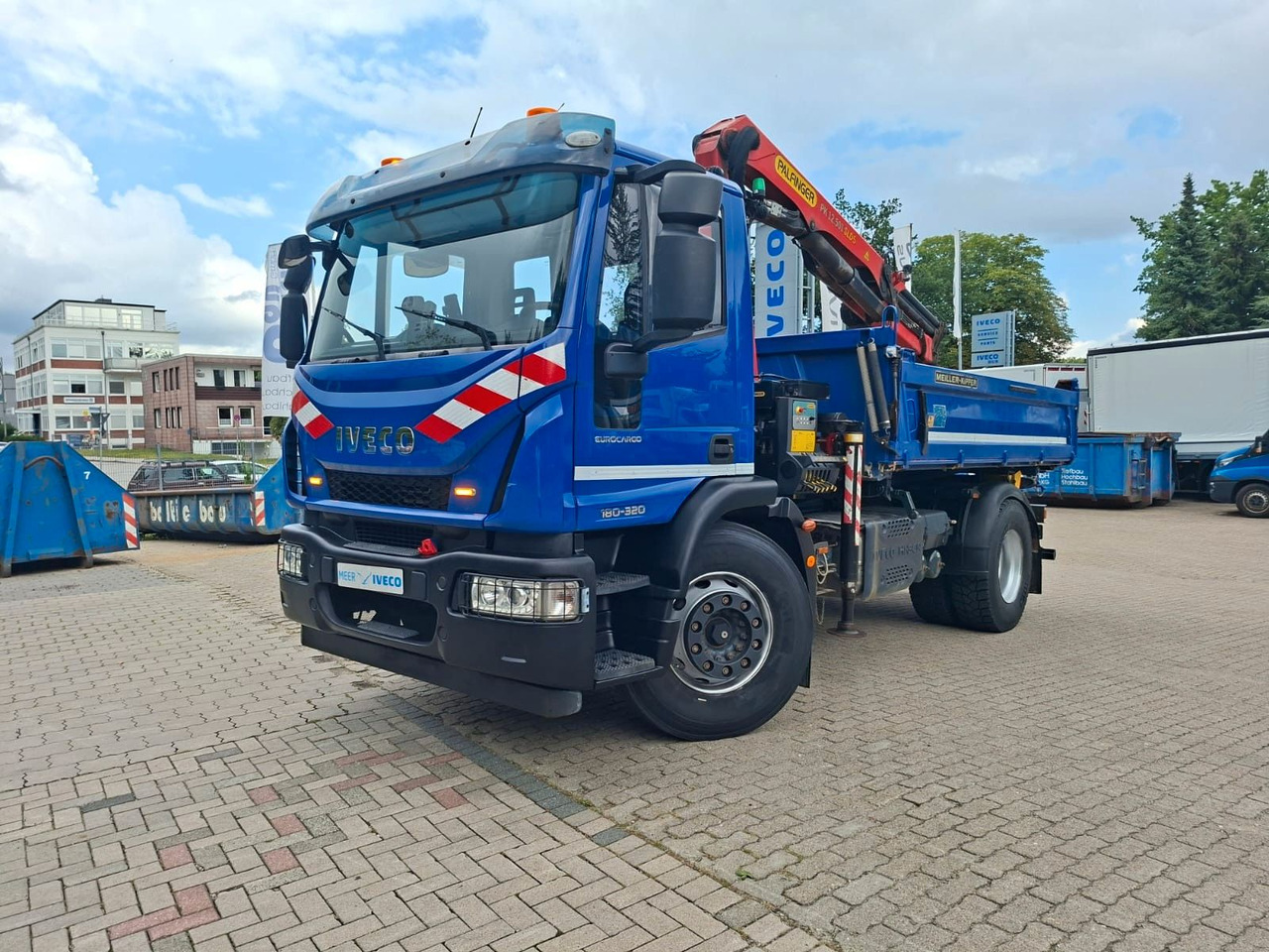 Iveco ML180E32K Meiler 3-Seitenkipper Kran 2x AHK - Camión grúa: foto 1 Iveco ML180E32K Meiler 3-Seitenkipper Kran 2x AHK - Camión grúa: foto 1