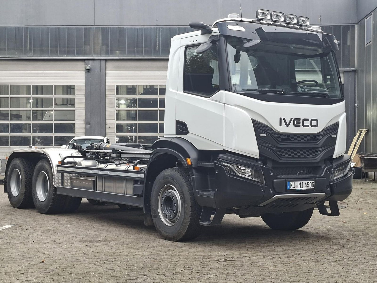 Iveco X-Way AD300X46Z/P HR OFF MEILER ABROLLKIPPER ... - Camión volquete: foto 1 Iveco X-Way AD300X46Z/P HR OFF MEILER ABROLLKIPPER ... - Camión volquete: foto 1
