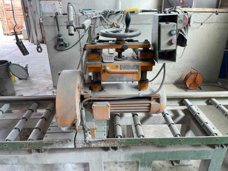 Löffler KS40 / 500 HV – crosscut saw / Ablängsäge - Máquina herramienta: foto 1 Löffler KS40 / 500 HV – crosscut saw / Ablängsäge - Máquina herramienta: foto 1