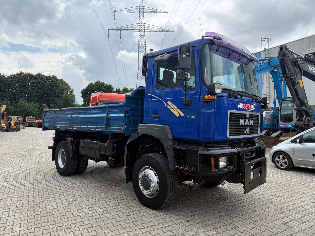 MAN 19.364 3-Seiten-Kipper Allrad Winterdienst - Camión volquete: foto 3 MAN 19.364 3-Seiten-Kipper Allrad Winterdienst - Camión volquete: foto 3