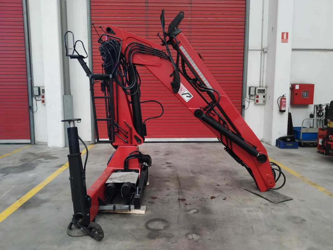 Grúa PENZ 9100H - Grúa para camión para Camión: foto 4 Grúa PENZ 9100H - Grúa para camión para Camión: foto 4