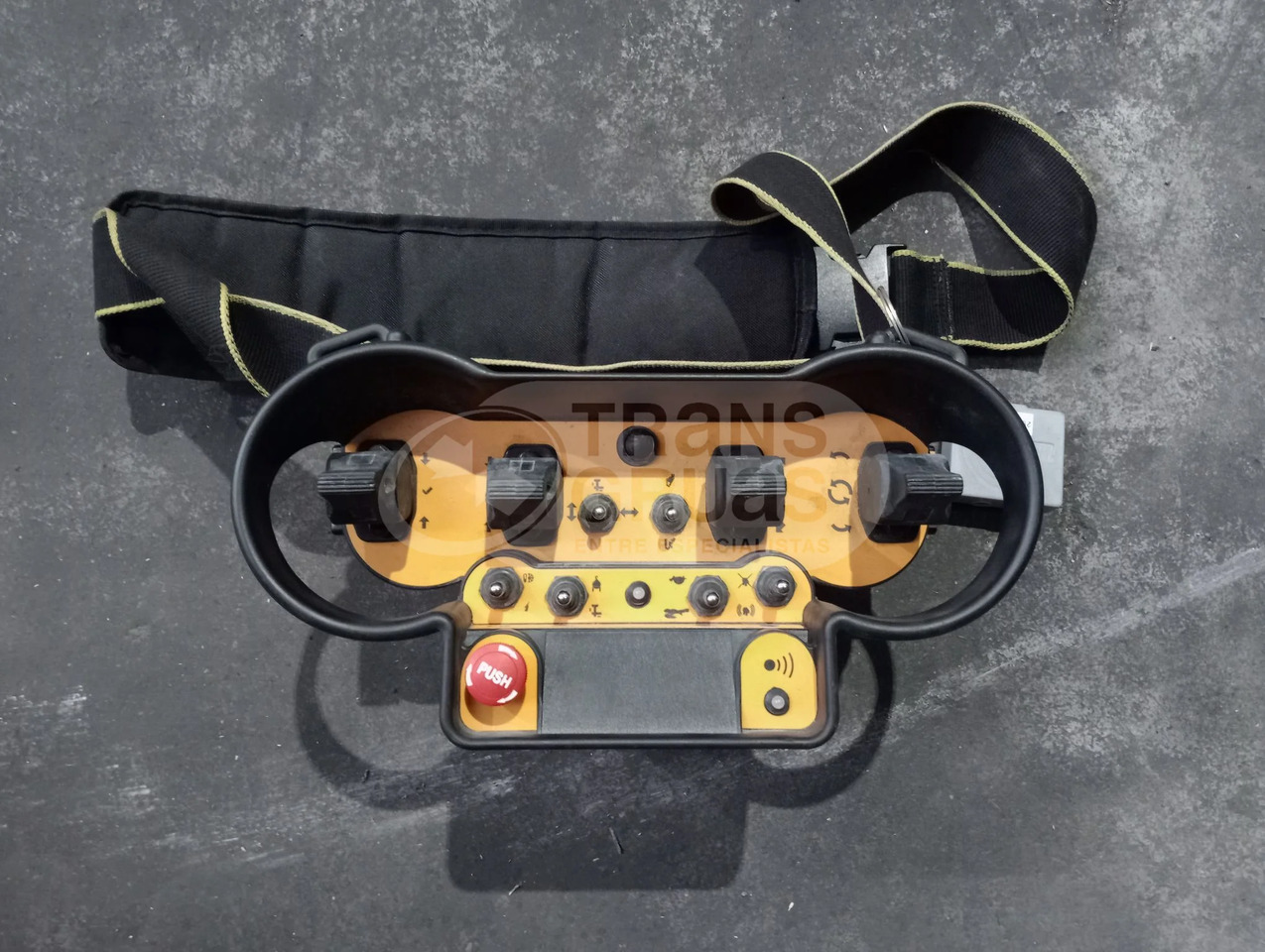 Minigrua sobre orugas UNIC URW-295CP2E - Minigrúa: foto 1 Minigrua sobre orugas UNIC URW-295CP2E - Minigrúa: foto 1