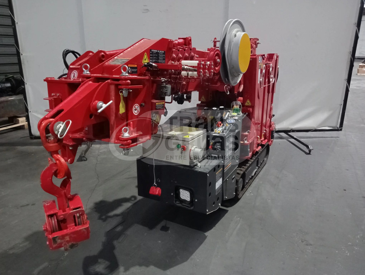 Minigrua sobre orugas UNIC URW-295CP2E - Minigrúa: foto 2 Minigrua sobre orugas UNIC URW-295CP2E - Minigrúa: foto 2