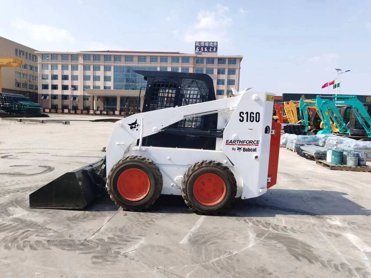 Bobcat S160 - Minicargadora: foto 1 Bobcat S160 - Minicargadora: foto 1