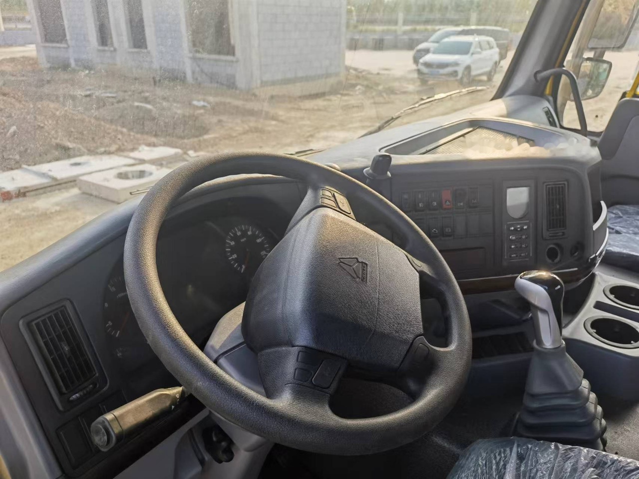 Cabeza tractora Sinotruk HOWO 371 Tractor: foto 8