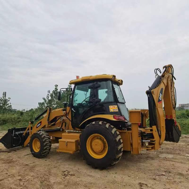 Caterpillar 420F2 - Retroexcavadora: foto 1 Caterpillar 420F2 - Retroexcavadora: foto 1