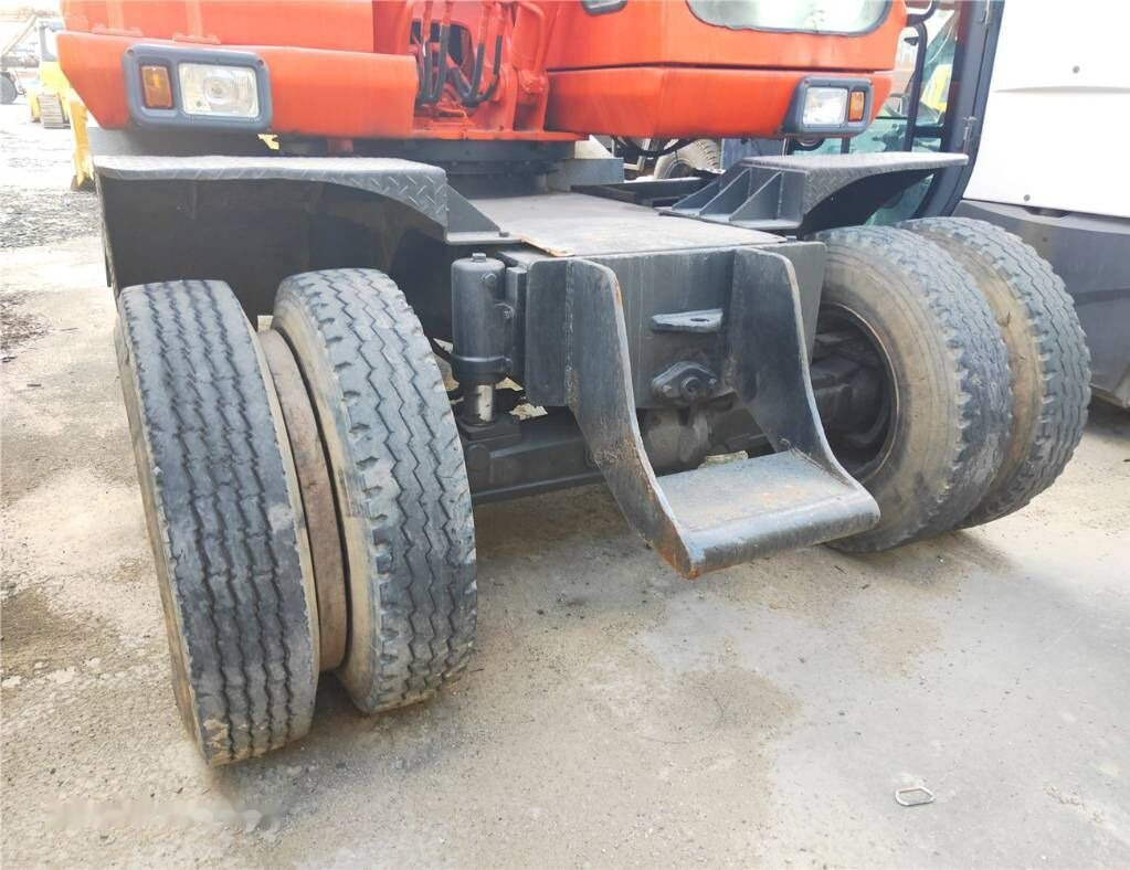 Doosan DH 150 W-7 - Excavadora de ruedas: foto 3 Doosan DH 150 W-7 - Excavadora de ruedas: foto 3
