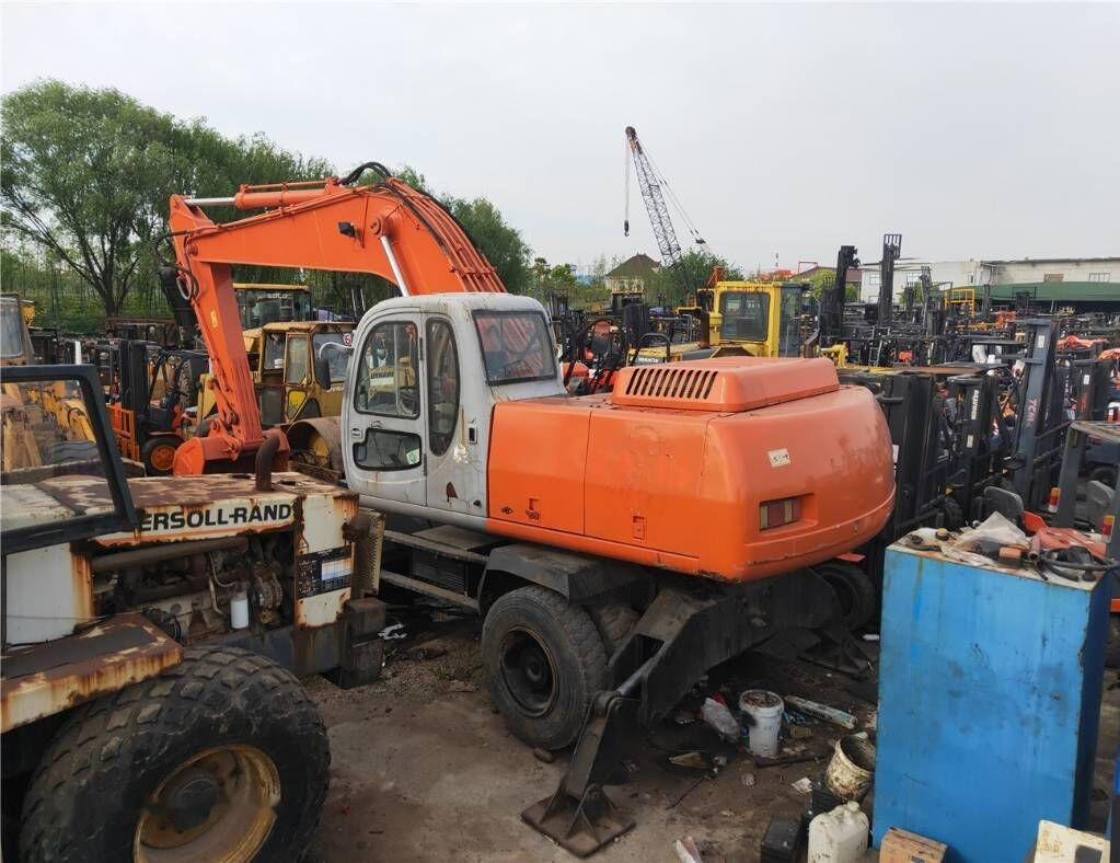 Hitachi ZX160WD - Excavadora de ruedas: foto 5 Hitachi ZX160WD - Excavadora de ruedas: foto 5