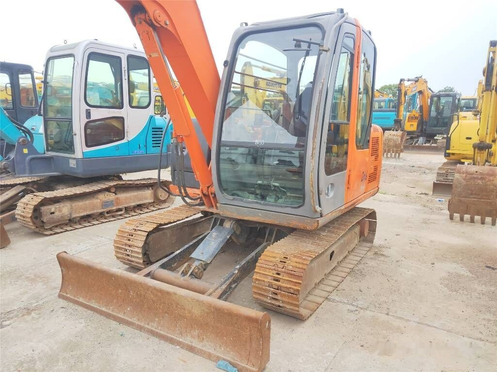 Hitachi ZX60 - Miniexcavadora: foto 2 Hitachi ZX60 - Miniexcavadora: foto 2