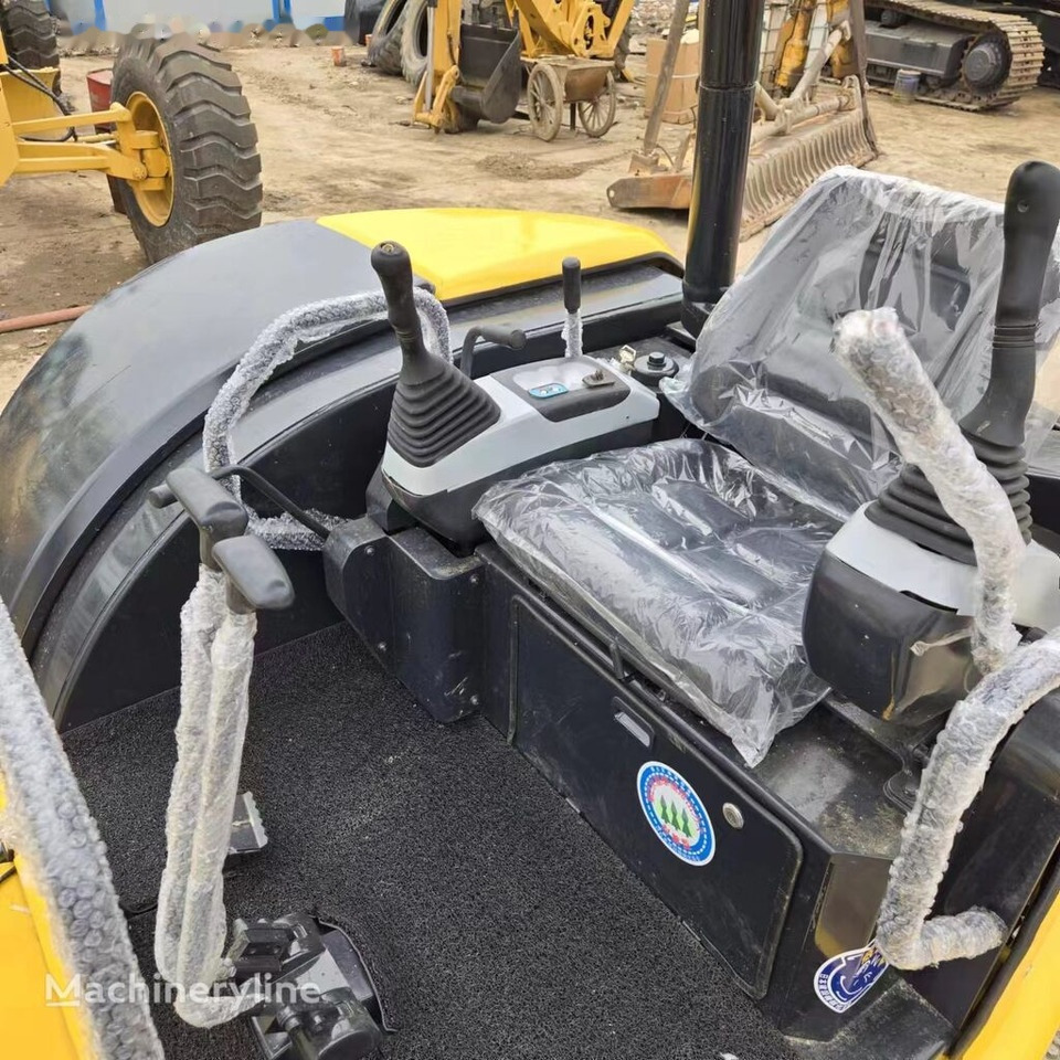 Miniexcavadora Komatsu PC50MR with canopy: foto 8