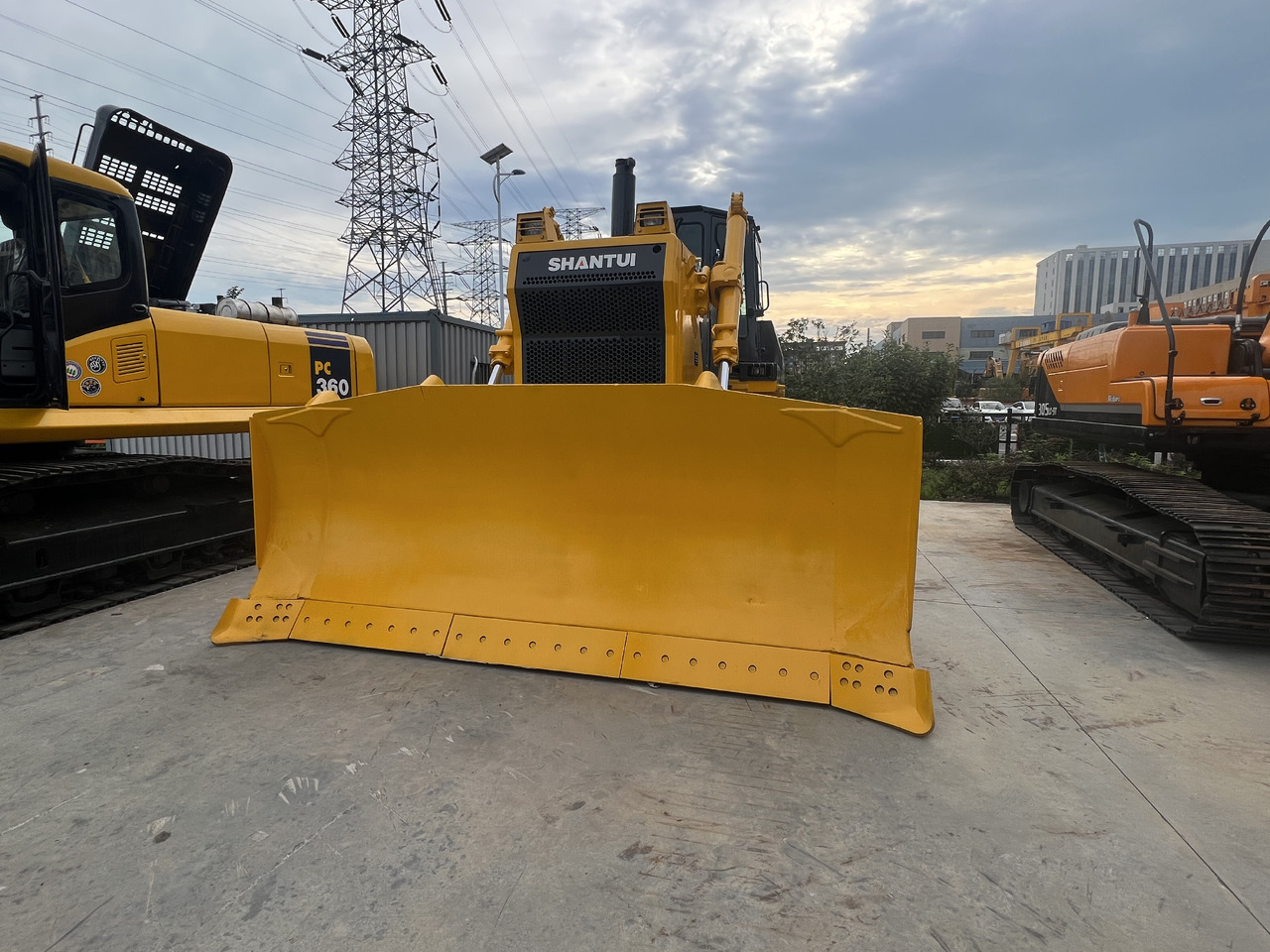 SHANTUI SD32 - Bulldozer: foto 2 SHANTUI SD32 - Bulldozer: foto 2