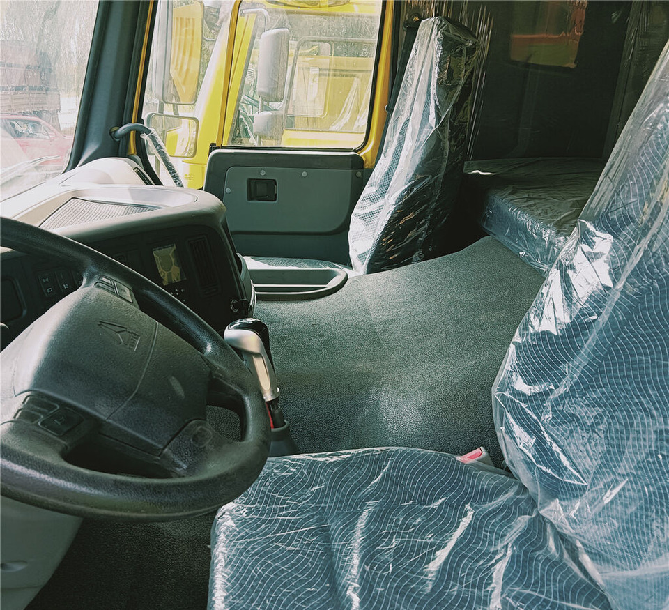 Sinotruk HOWO 6*4 Dump truck - Camión volquete: foto 4 Sinotruk HOWO 6*4 Dump truck - Camión volquete: foto 4