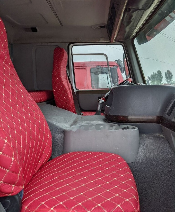 Sinotruk HOWO 8*4 Fence Truck - Camión caja abierta: foto 5 Sinotruk HOWO 8*4 Fence Truck - Camión caja abierta: foto 5