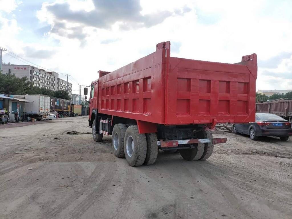 Camión volquete Sinotruk Howo: foto 8