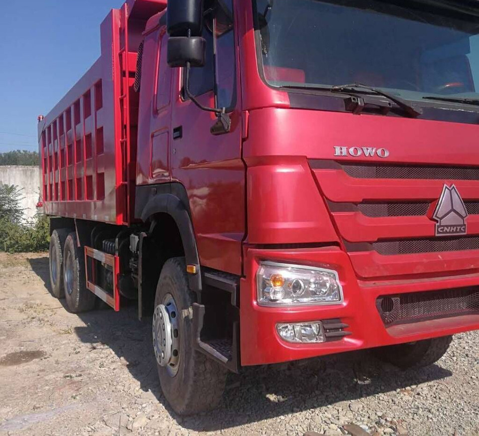 Sinotruk Howo Howo 6×4 - Camión volquete: foto 5 Sinotruk Howo Howo 6×4 - Camión volquete: foto 5