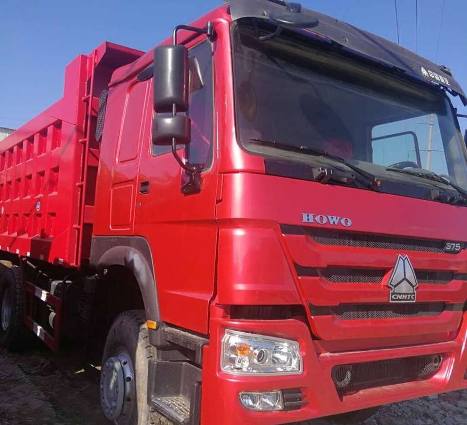 Sinotruk Howo Howo 6×4 - Camión volquete: foto 3 Sinotruk Howo Howo 6×4 - Camión volquete: foto 3