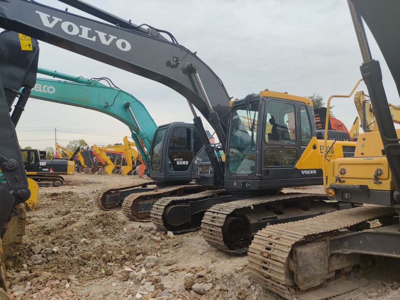 Volvo EC210B - Excavadora de cadenas: foto 1 Volvo EC210B - Excavadora de cadenas: foto 1