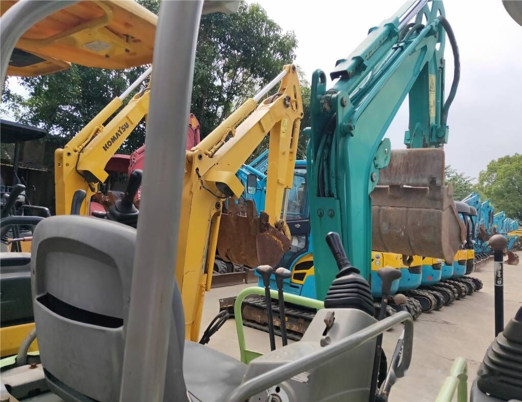 Yanmar Vio 17 - Miniexcavadora: foto 2 Yanmar Vio 17 - Miniexcavadora: foto 2
