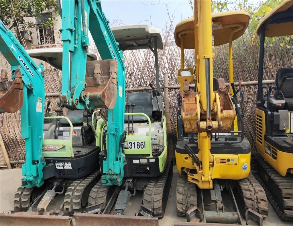 Yanmar Vio 17 - Miniexcavadora: foto 1 Yanmar Vio 17 - Miniexcavadora: foto 1