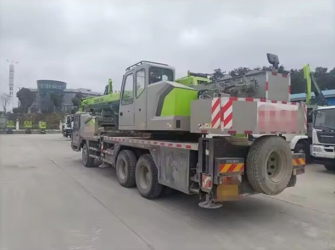 Zoomlion ZTC250-1 - Autogrúa: foto 5 Zoomlion ZTC250-1 - Autogrúa: foto 5