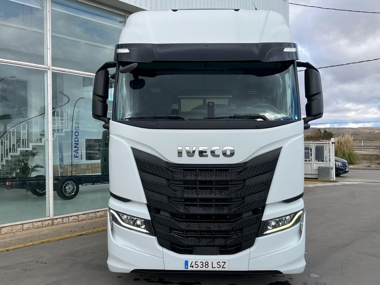 Cabeza Tractora IVECO S-WAY 510 AUTOMATICO CON INTARDER - Cabeza tractora: foto 2 Cabeza Tractora IVECO S-WAY 510 AUTOMATICO CON INTARDER - Cabeza tractora: foto 2