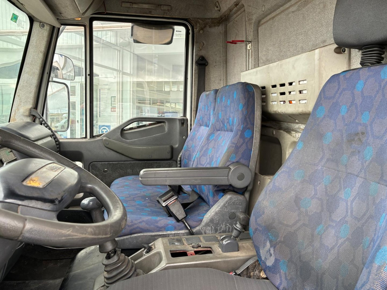 Camión frigorífico Caja cerrada IVECO Eurocargo ML 100 E18 P: foto 10