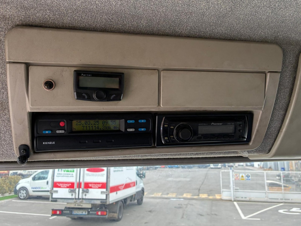 Camión frigorífico Caja cerrada IVECO Eurocargo ML 100 E18 P: foto 11