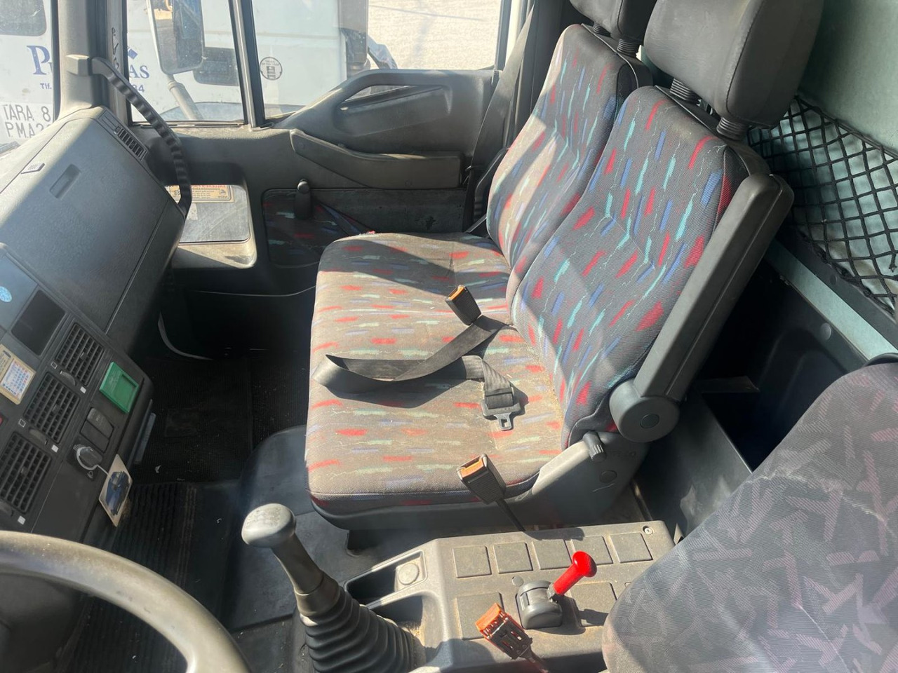 Camión lona Caja cerrada IVECO Eurocargo ML80E17: foto 10