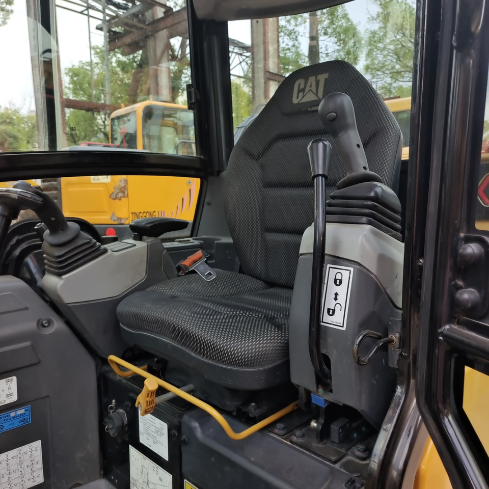 CAT 302CR WITH RUBBER PAD - Miniexcavadora: foto 5 CAT 302CR WITH RUBBER PAD - Miniexcavadora: foto 5