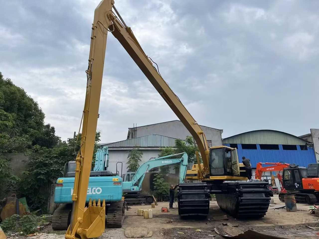 CAT 320 BL dredger 320 CL dredge - Excavadora anfibia: foto 2 CAT 320 BL dredger 320 CL dredge - Excavadora anfibia: foto 2