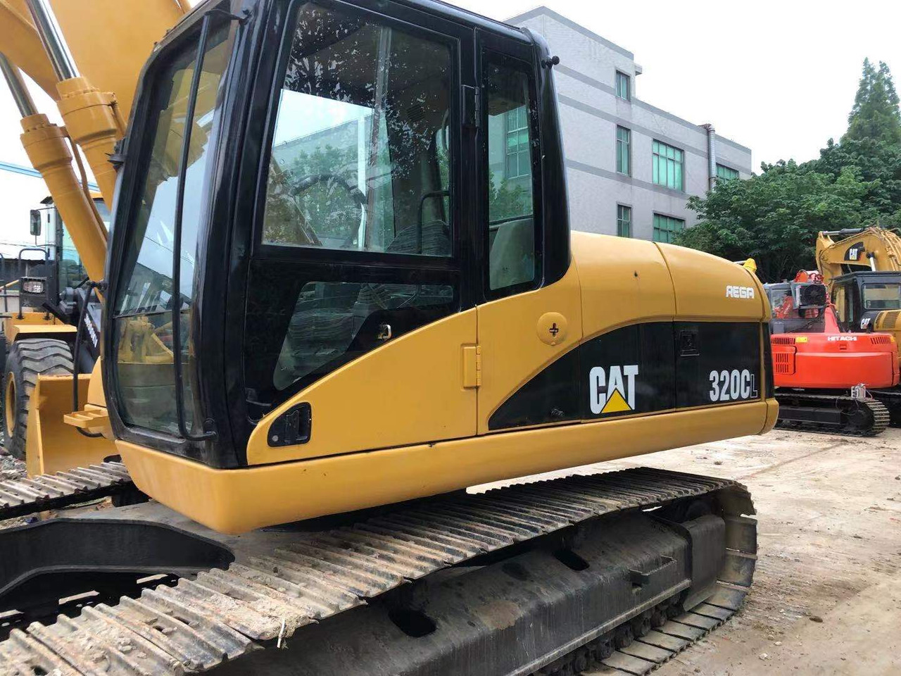 Excavadora de cadenas CAT 320CL: foto 8