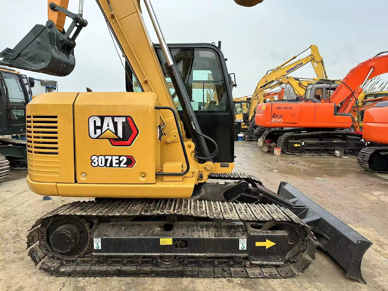 CATERPILLAR 307E2 CAT - Miniexcavadora: foto 1 CATERPILLAR 307E2 CAT - Miniexcavadora: foto 1