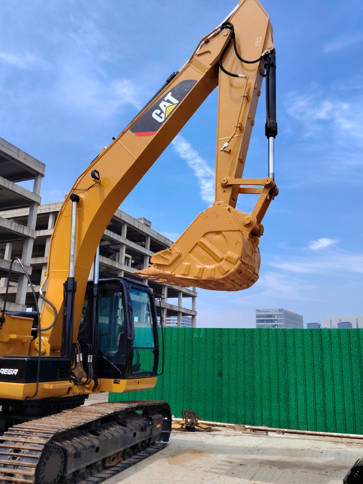 CATERPILLAR 320D2L WITH CAT C7.1 ENGINE - Excavadora de cadenas: foto 5 CATERPILLAR 320D2L WITH CAT C7.1 ENGINE - Excavadora de cadenas: foto 5