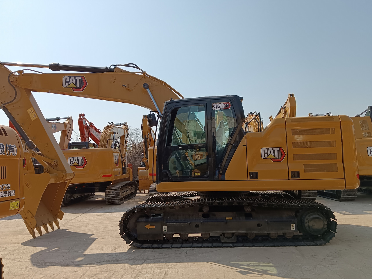 CATERPILLAR 320GC CAT 320 GC 323GC 330GC 336GC - Excavadora de cadenas: foto 1 CATERPILLAR 320GC CAT 320 GC 323GC 330GC 336GC - Excavadora de cadenas: foto 1